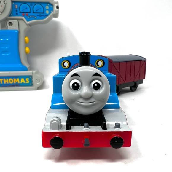 Thomas & Friends Trackmaster Thomas R/C Motorized Train Remote Controlled Tested - Picture 2 of 12